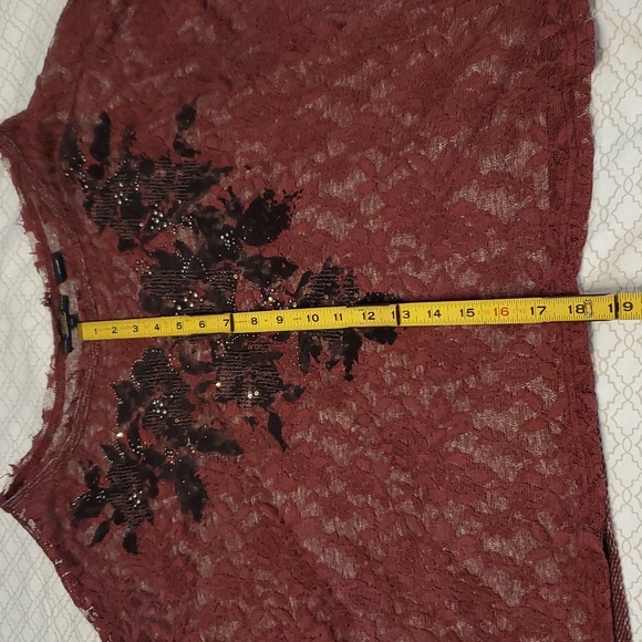 Miss Me Women's Lace Front with Lace Trimmed Neck and Cuff. Size L - Picture 6 of 7